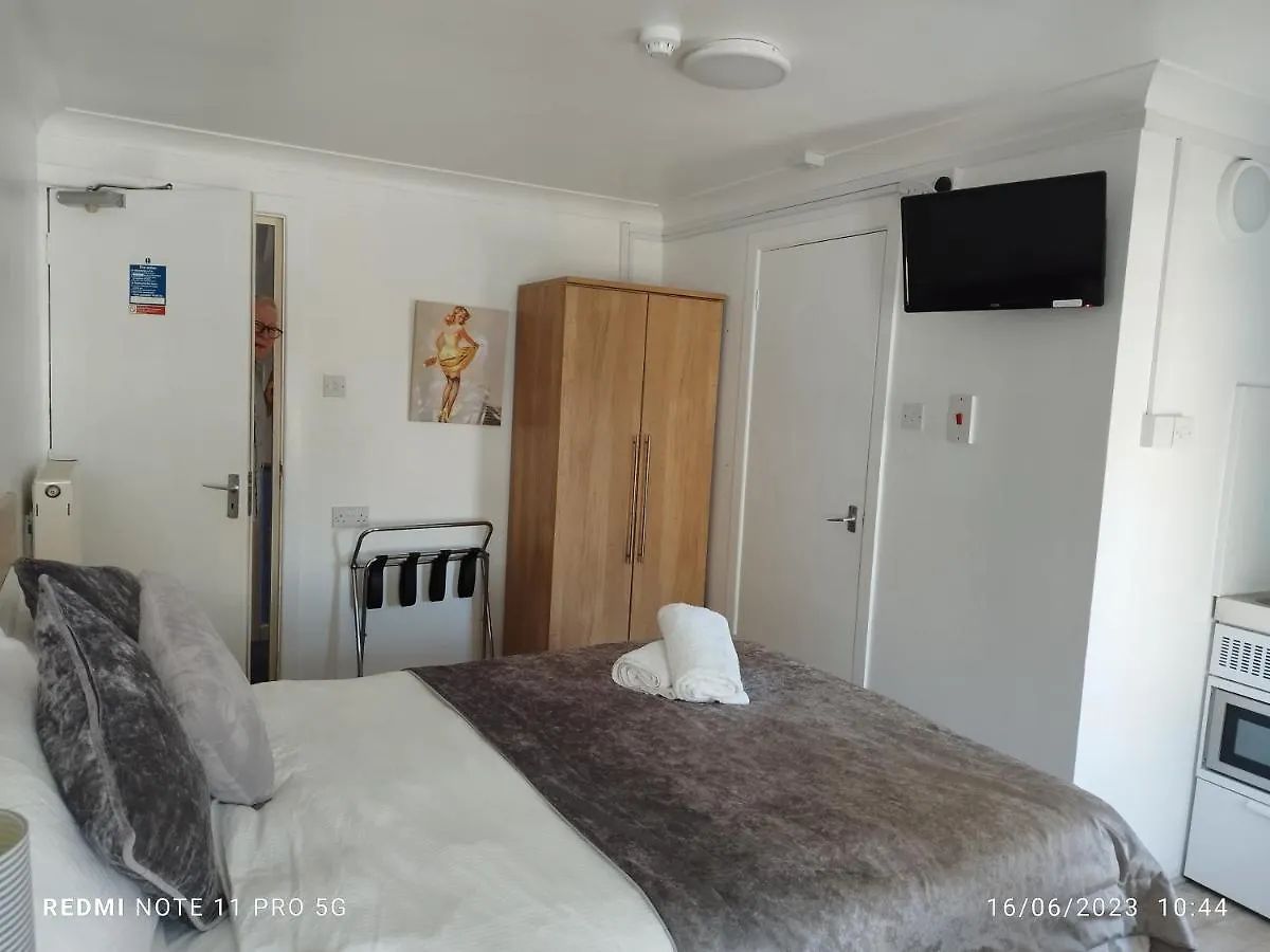 Blue Palms Guest House Bournemouth