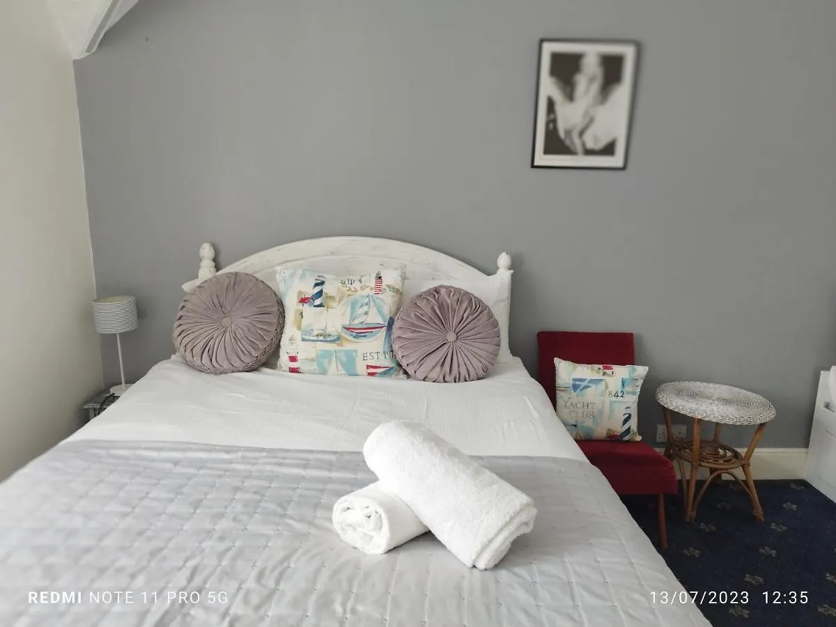 Blue Palms Guest House Bournemouth 4*,  United Kingdom