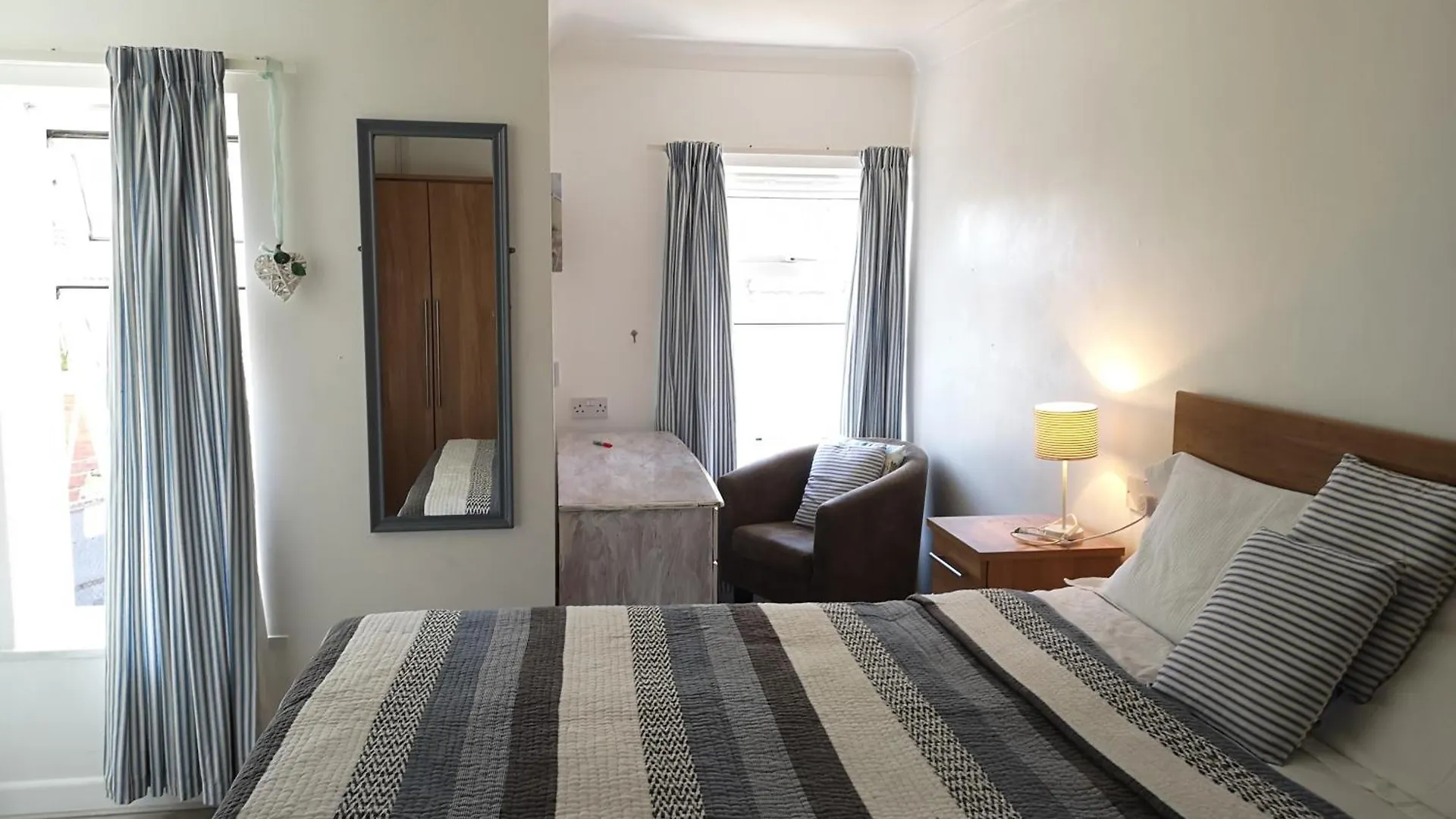Blue Palms Guest House Bournemouth 4*,  United Kingdom