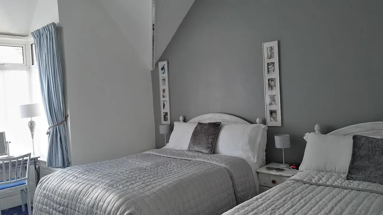 Blue Palms Guest House Bournemouth 4*,  United Kingdom