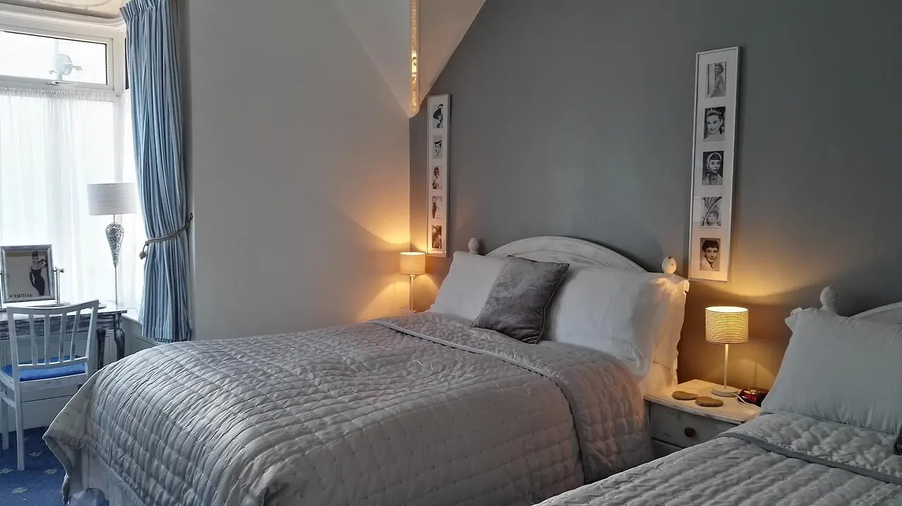 Blue Palms Guest House Bournemouth